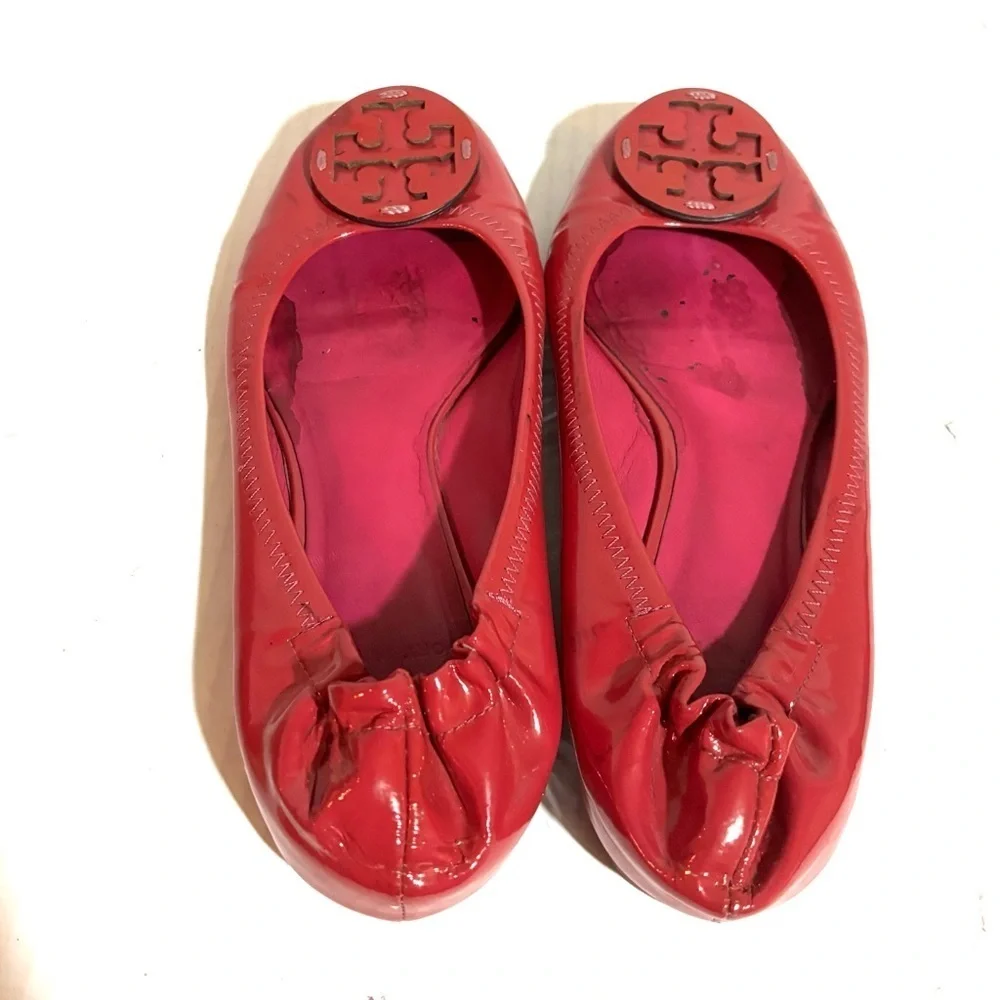 Tory Burch size 7M leather ballet flats round toes